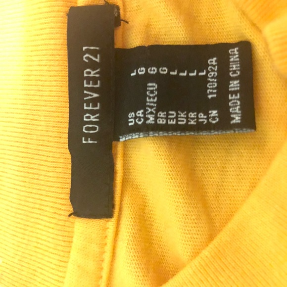 Super cute yellow crop top for the summer . - Picture 2 of 3